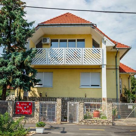 Viragos Vendeghaz Apartment Keszthely Bagian luar foto